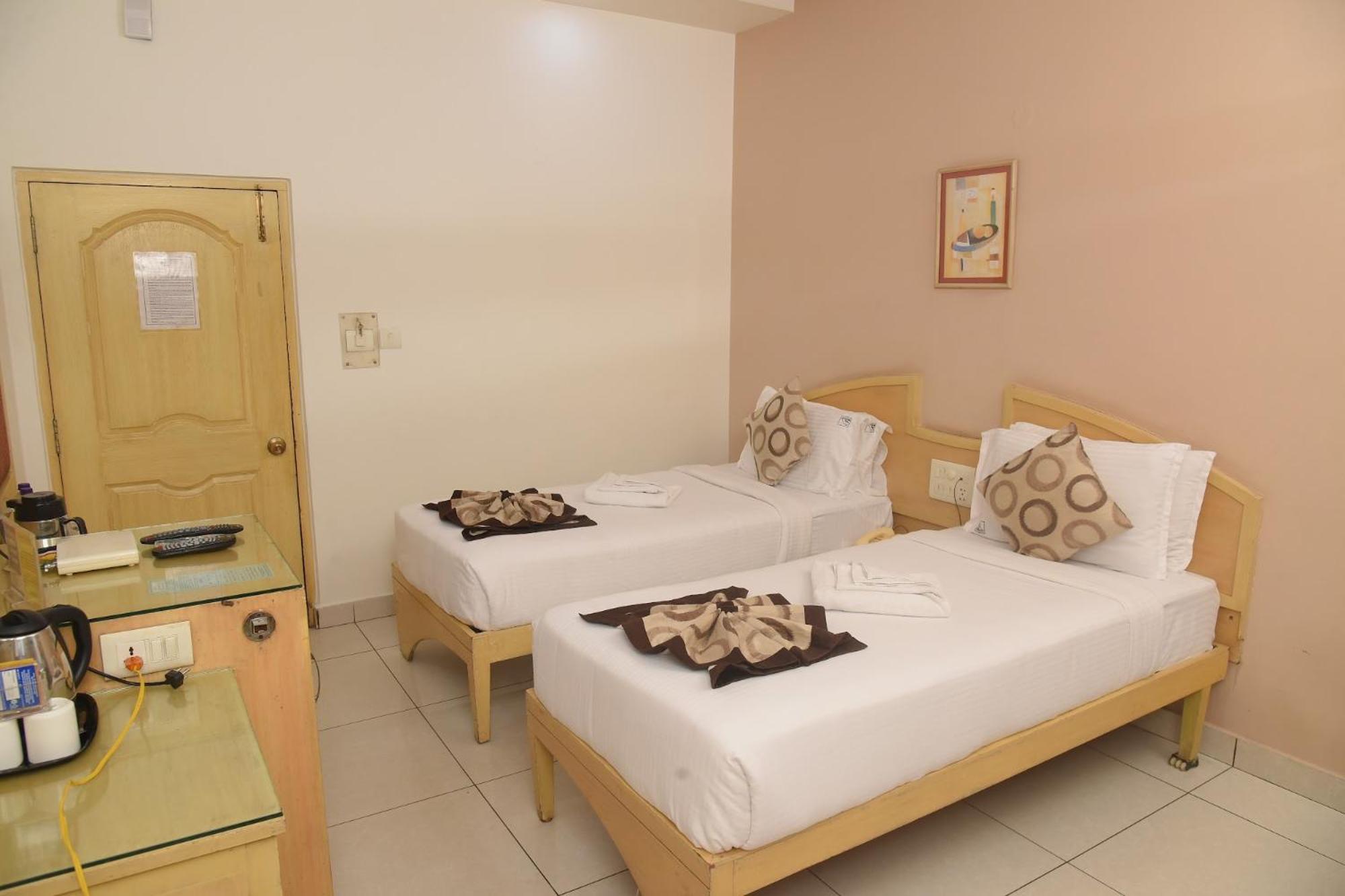 Hotel Annapoorna Residency Secundurabad Zewnętrze zdjęcie